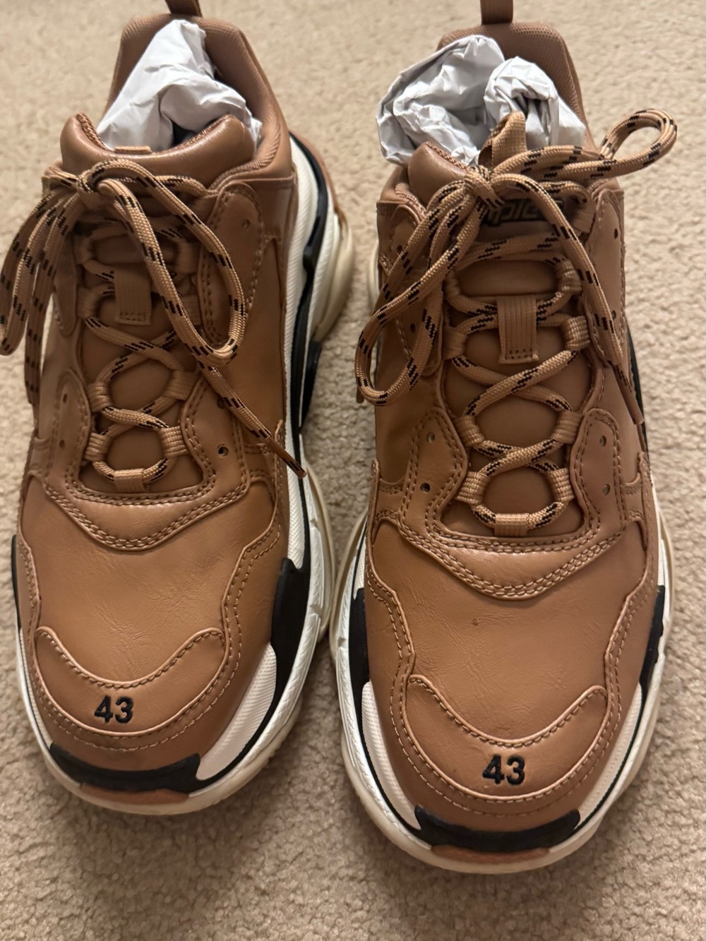 Men’s Balenciaga Sneakers in Tan